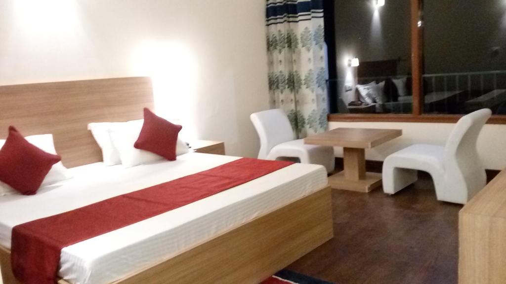 Hotel-Emerald-Valley_bedroom_7